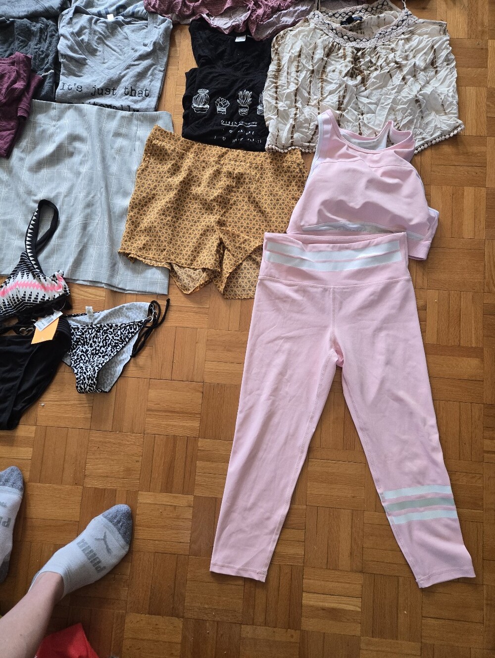 Big Bundle Of Summer Clothes Women Size Small. All Fenix, H&M, And More - Picture 12 of 16